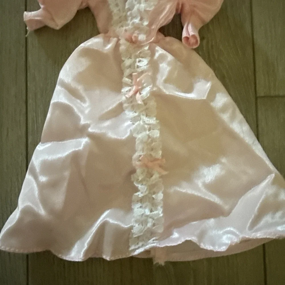 Vintage Barbie Clone HM Pink Satin & Lace Evening Gown‎ Bows